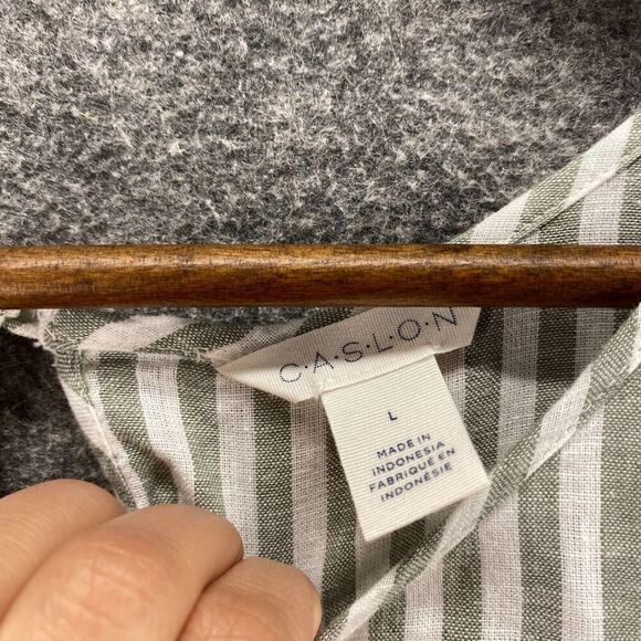 5/$45 Caslon Blouse Women L Large Gray Striped Short Sleeve Linen Crew Neck - Picture 5 of 9